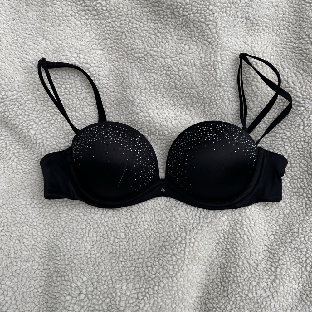 victoria’s secret bedazzled bra